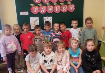 Dzień Jabłka w oddziale przedszkolnym